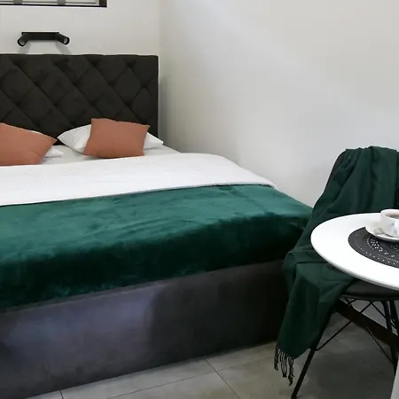 Black & White 펜션