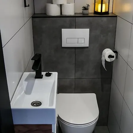 Black & White Holiday home *